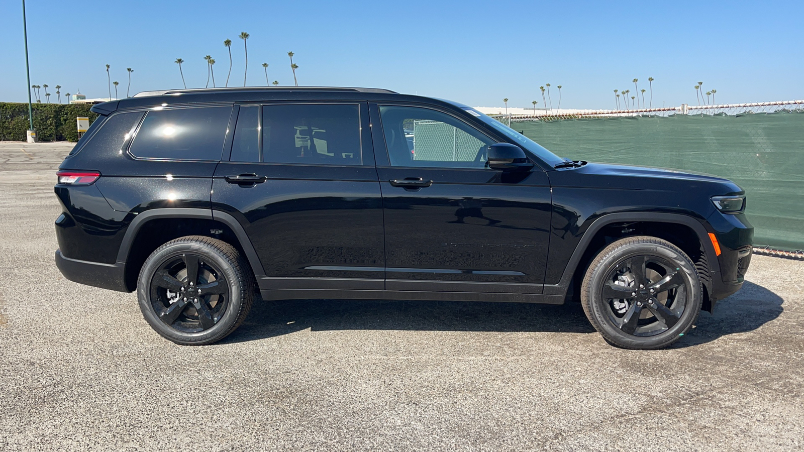 2024 Jeep Grand Cherokee L Limited 3