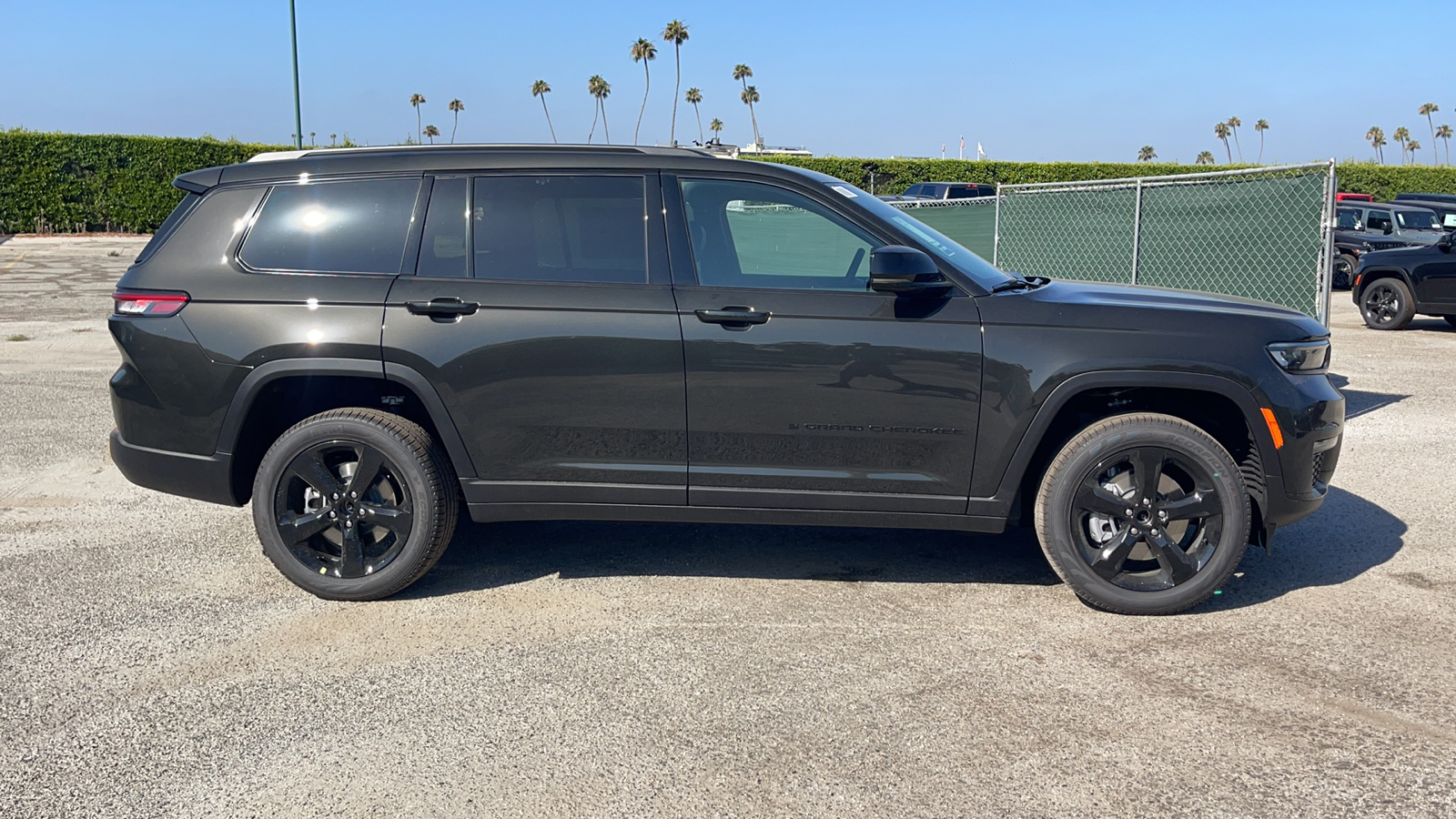 2024 Jeep Grand Cherokee L Limited 3