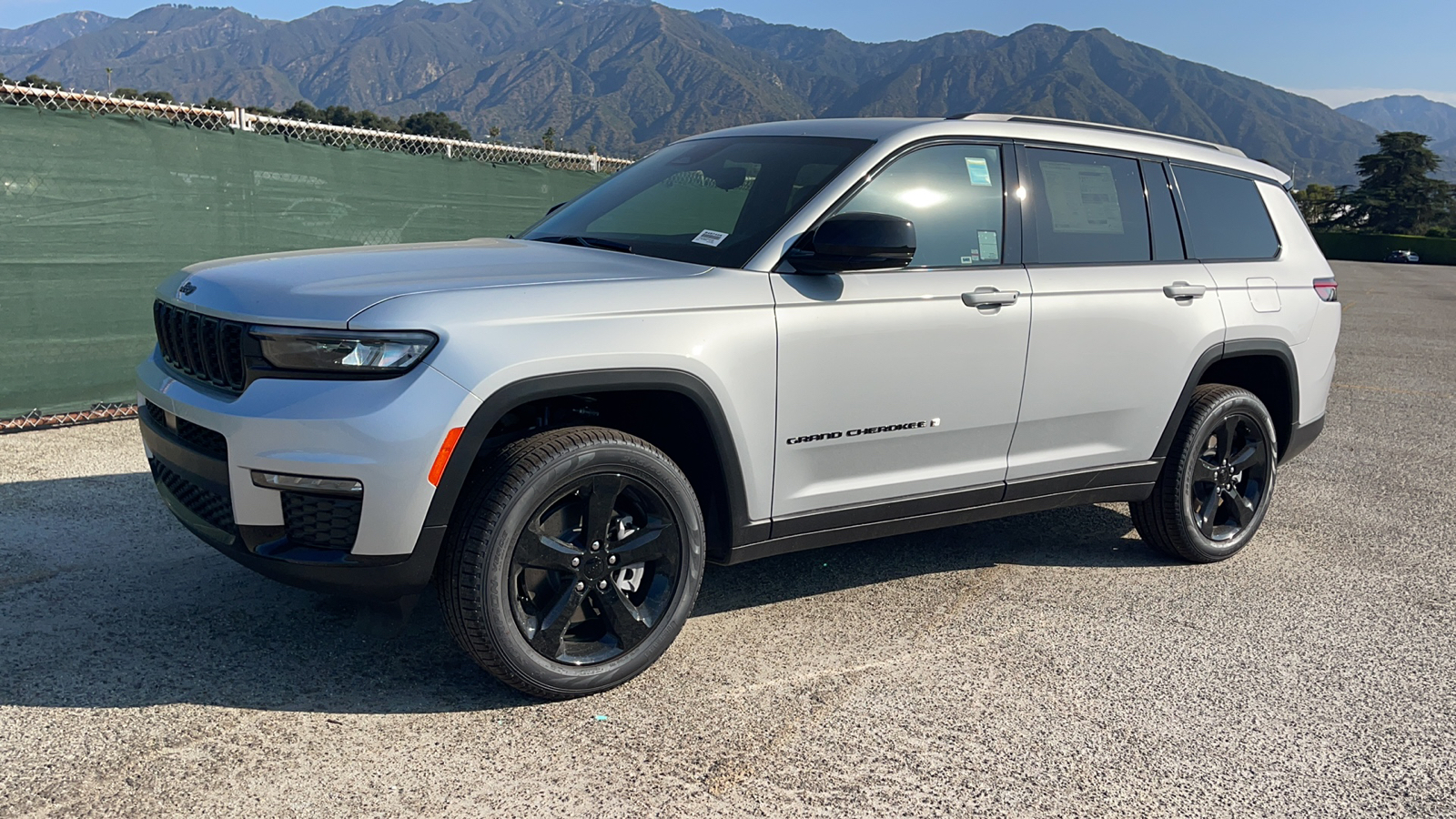 2024 Jeep Grand Cherokee L Limited 8