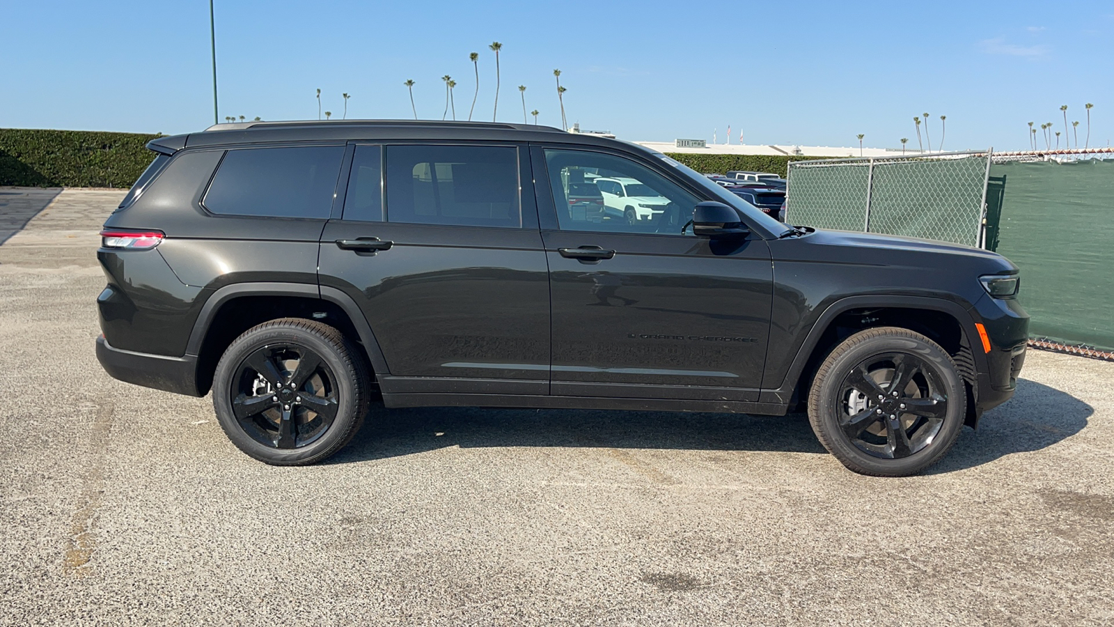 2024 Jeep Grand Cherokee L Limited 3