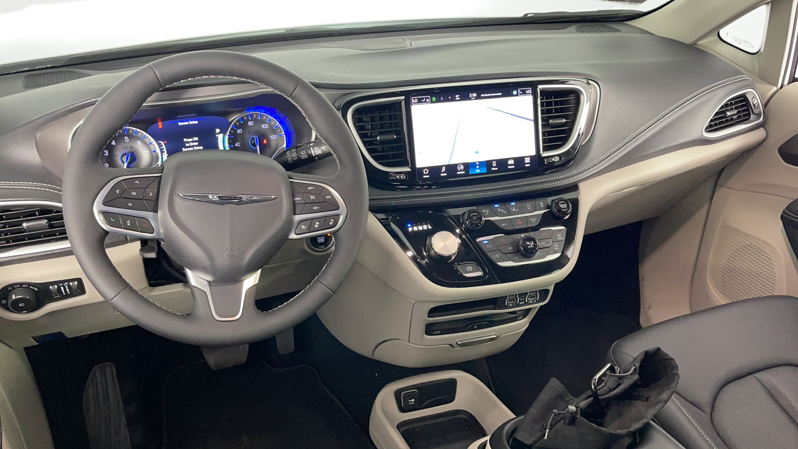 2024 Chrysler Pacifica Touring L 16