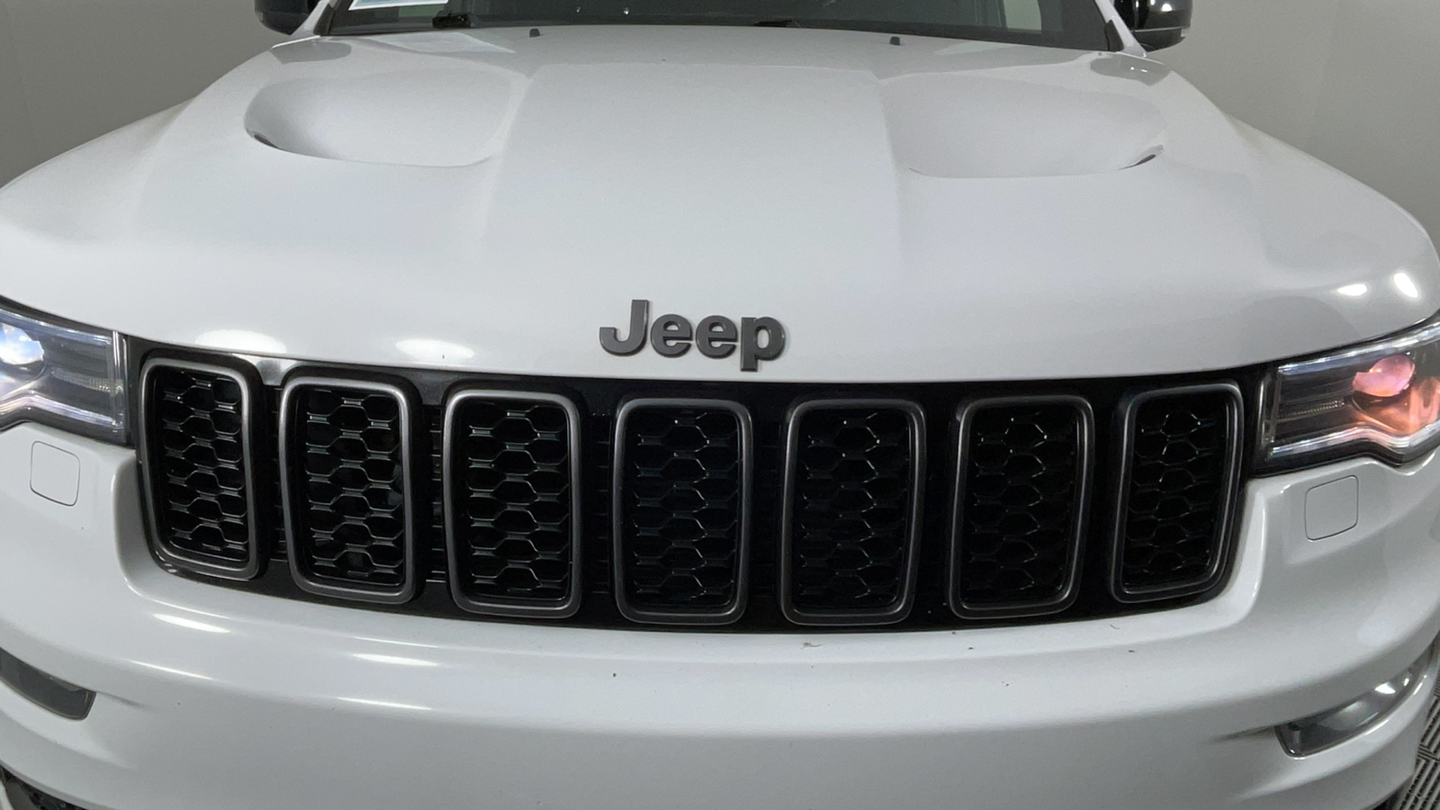2019 Jeep Grand Cherokee Limited X 10