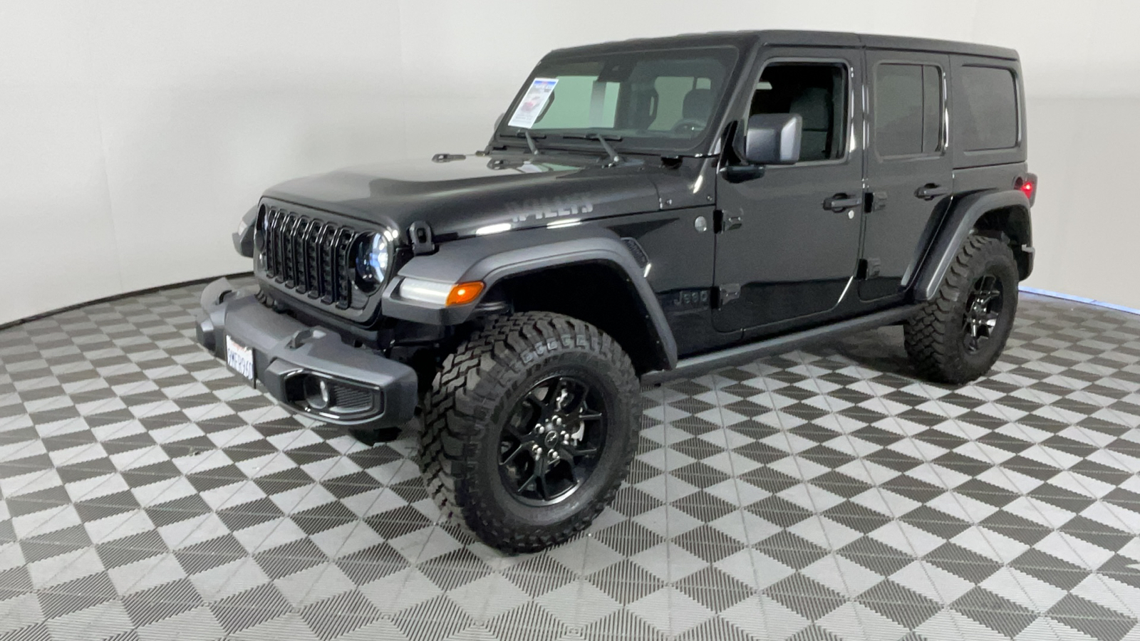 2024 Jeep Wrangler Willys 8