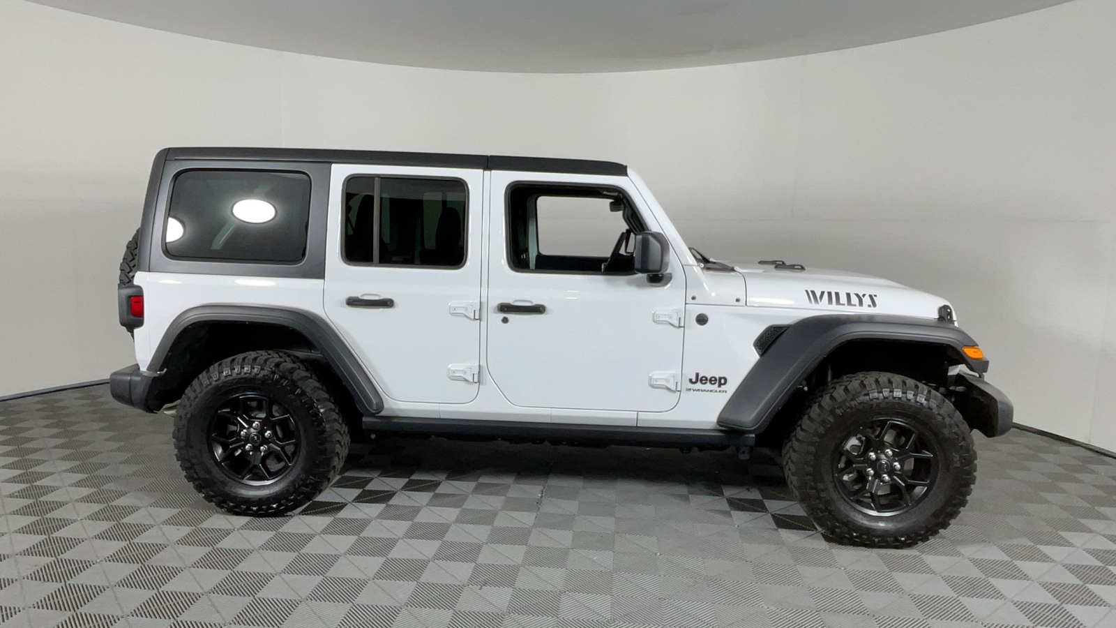 2024 Jeep Wrangler Willys 3