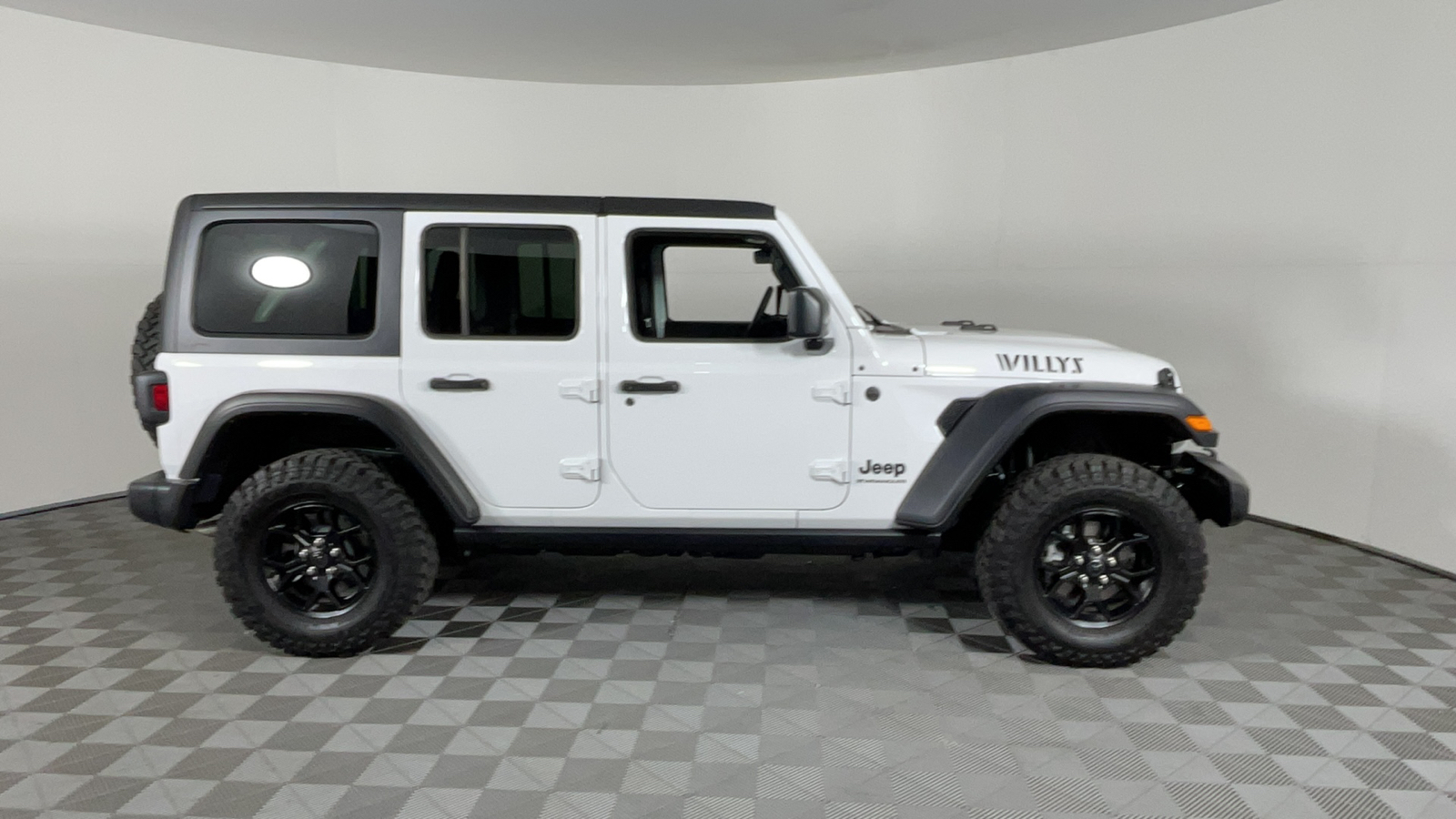 2024 Jeep Wrangler Willys 3