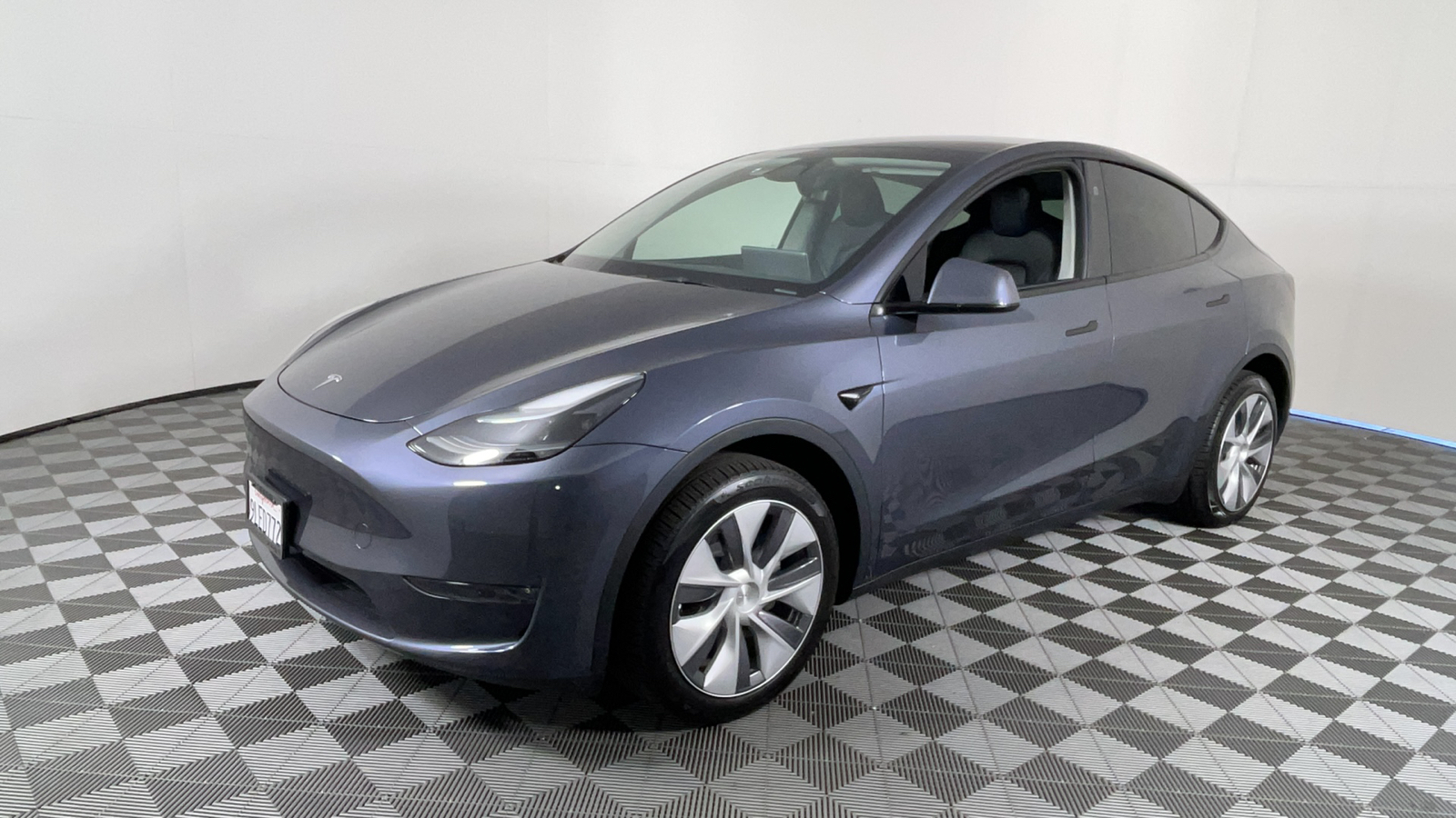 2023 Tesla Model Y Long Range 8