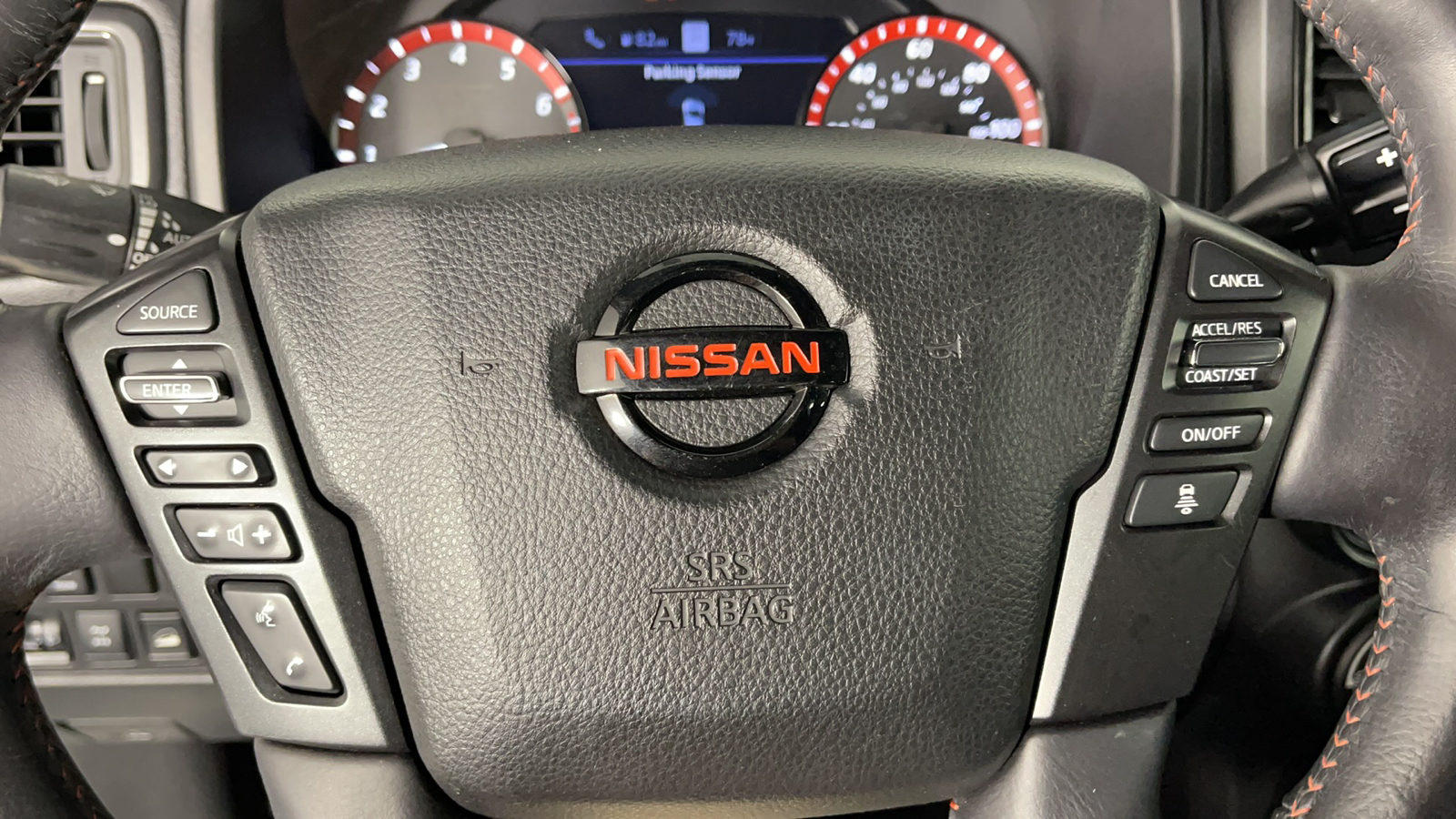 2020 Nissan Titan PRO-4X 24