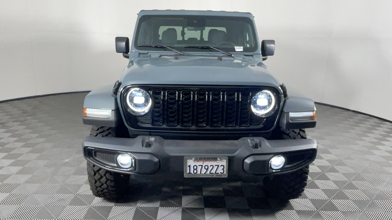 2024 Jeep Gladiator Willys 9