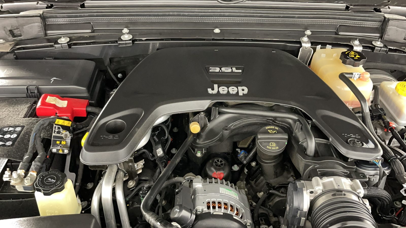 2020 Jeep Wrangler Unlimited Sport Altitude 34