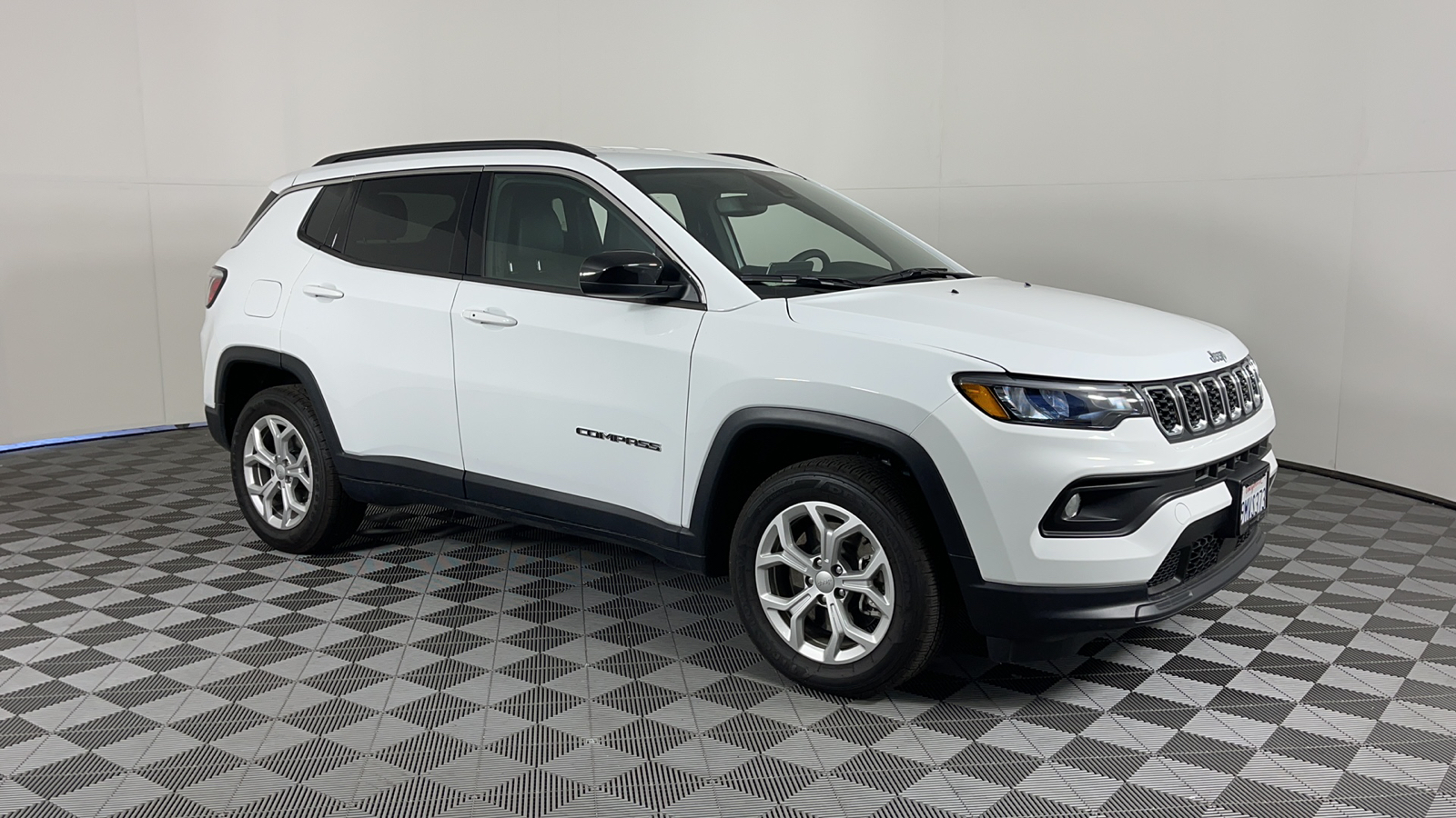 2024 Jeep Compass Latitude 1