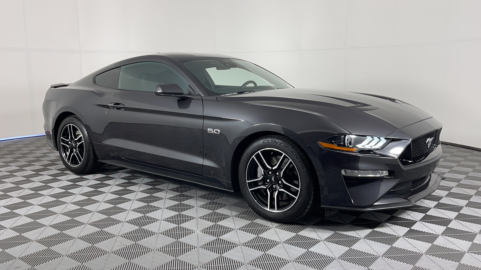 2022 Ford Mustang GT 2