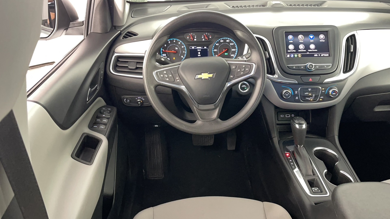 2021 Chevrolet Equinox LS 14