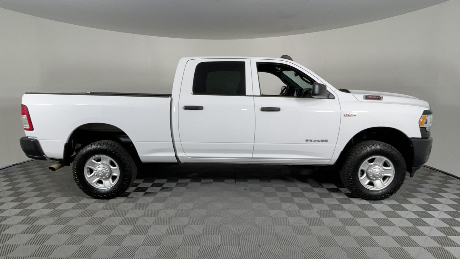 2022 Ram 2500 Tradesman 3