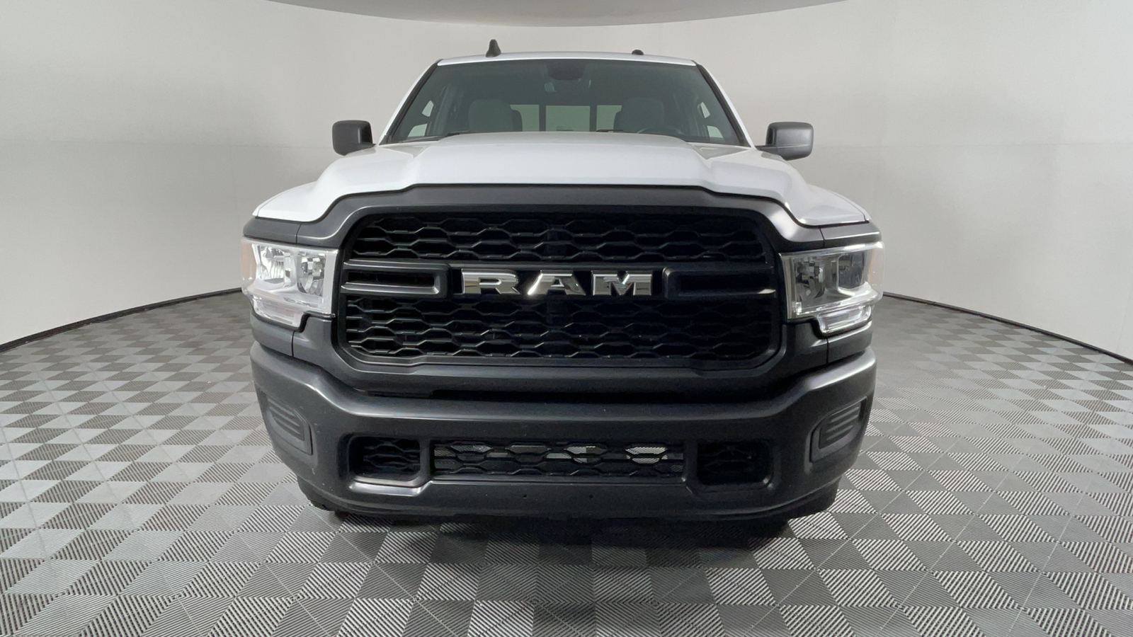 2022 Ram 2500 Tradesman 9