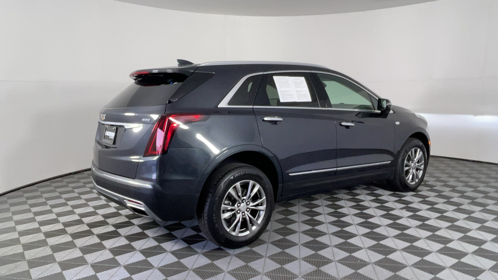 2021 Cadillac XT5 FWD Premium Luxury 4