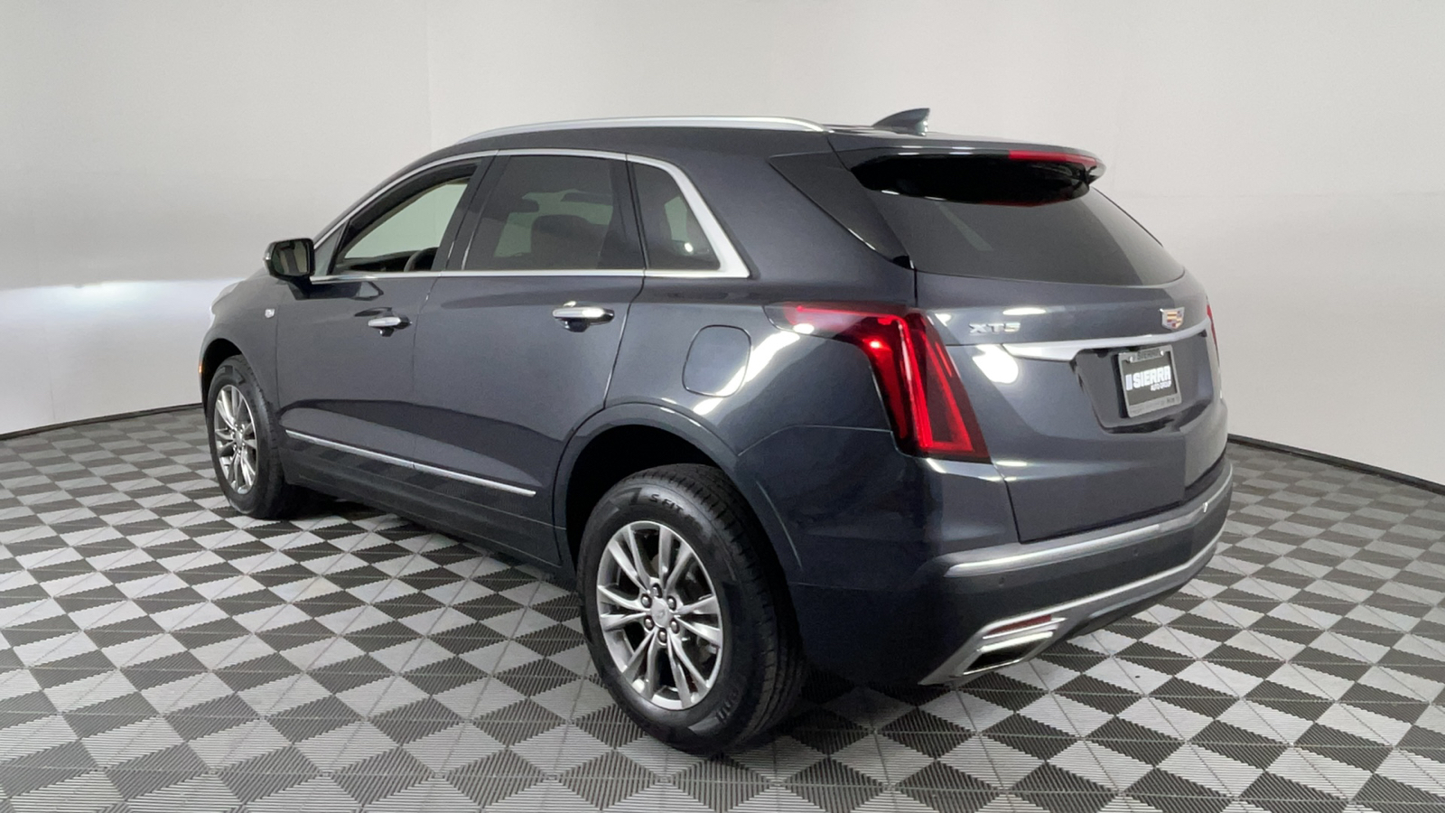 2021 Cadillac XT5 FWD Premium Luxury 6