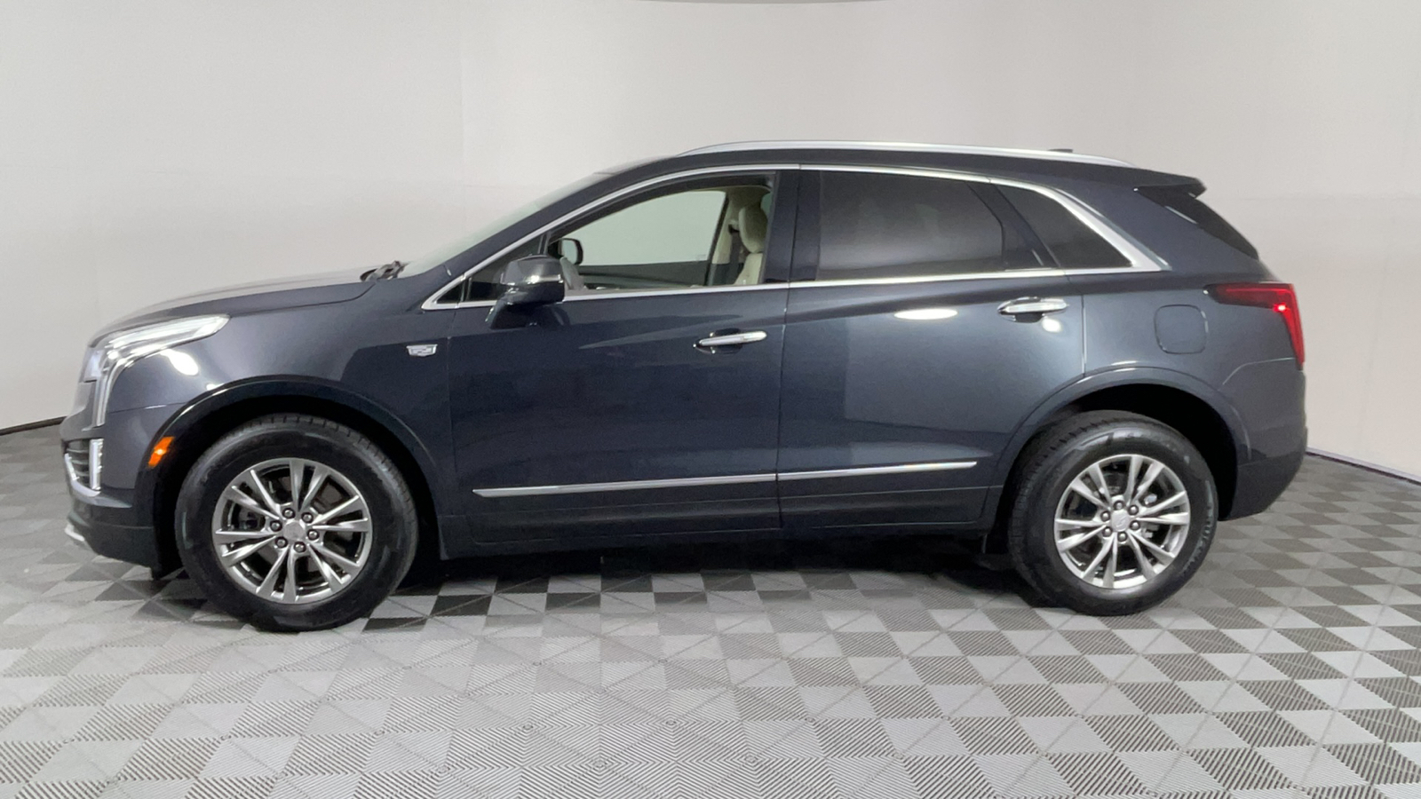 2021 Cadillac XT5 FWD Premium Luxury 7