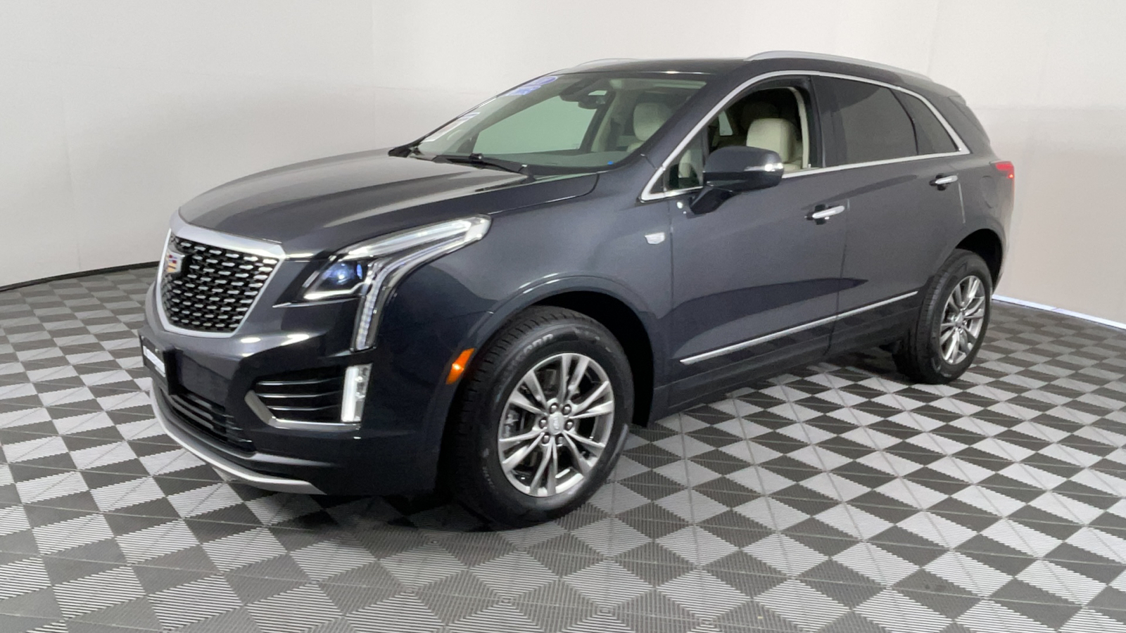 2021 Cadillac XT5 FWD Premium Luxury 8