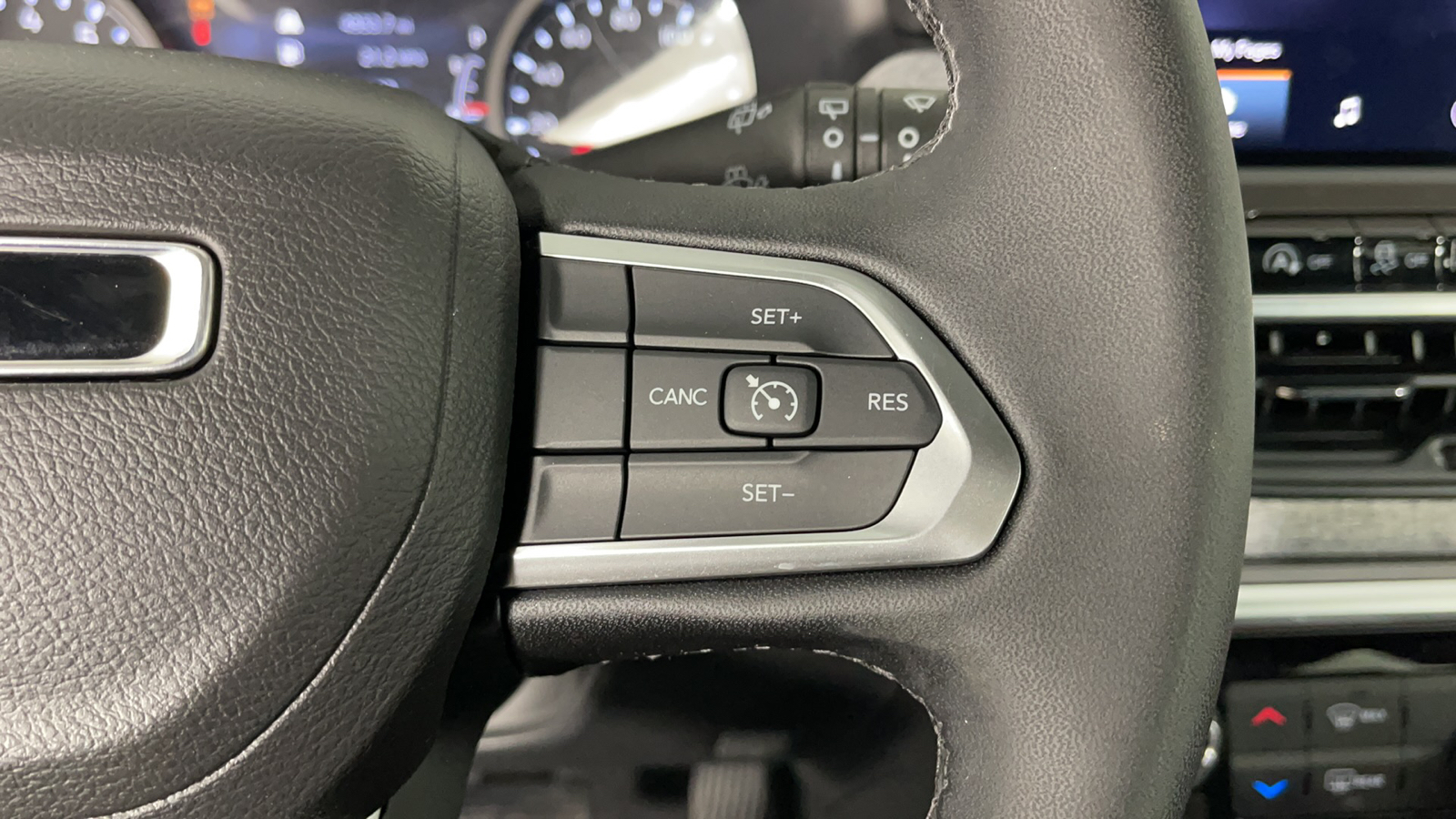 2024 Jeep Compass Latitude 25