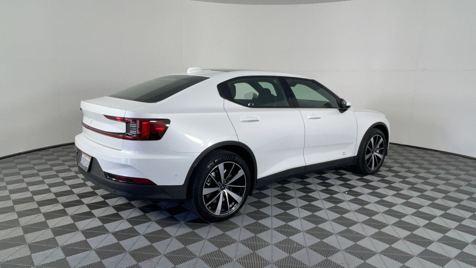 2022 Polestar 2 Long Range Dual Motor 4