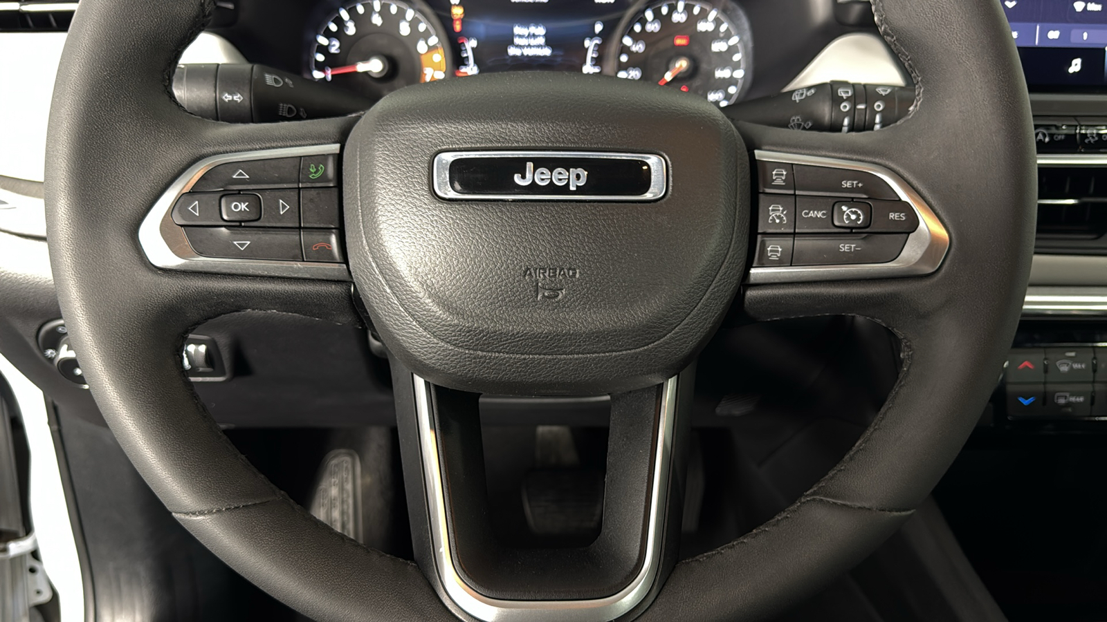 2023 Jeep Compass Limited 18