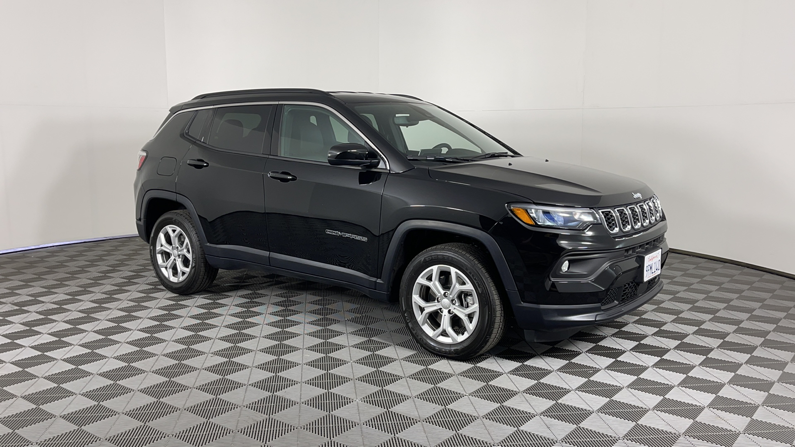 2024 Jeep Compass Latitude 1