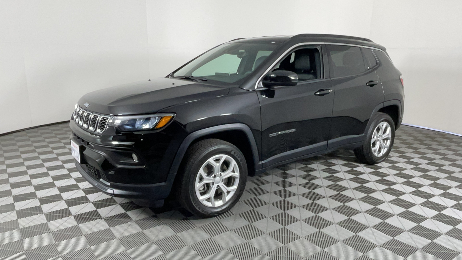 2024 Jeep Compass Latitude 8