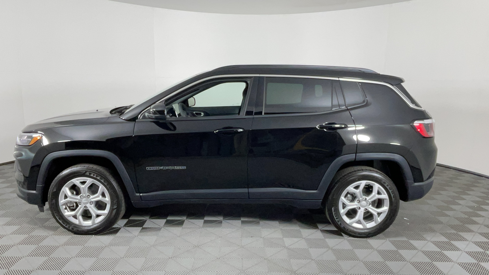 2024 Jeep Compass Latitude 7