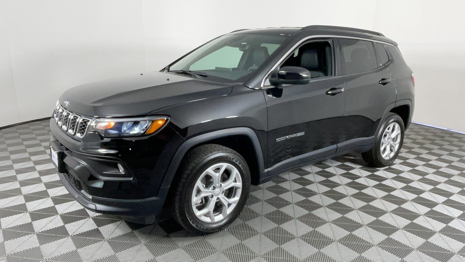 2024 Jeep Compass Latitude 8