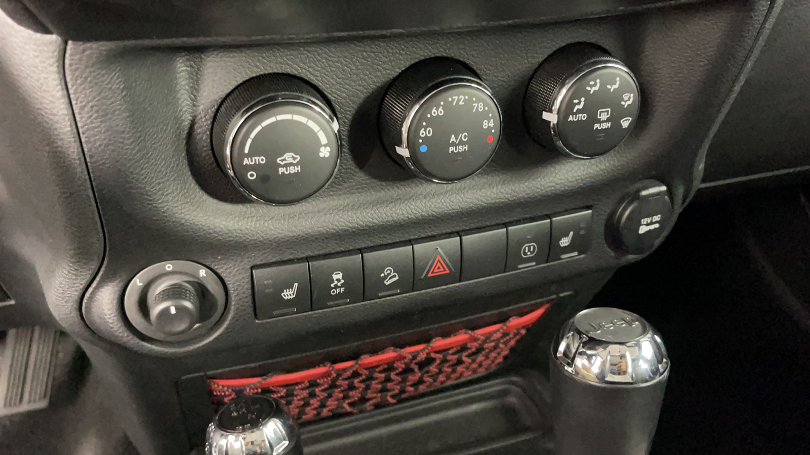 2017 Jeep Wrangler Rubicon Recon 17