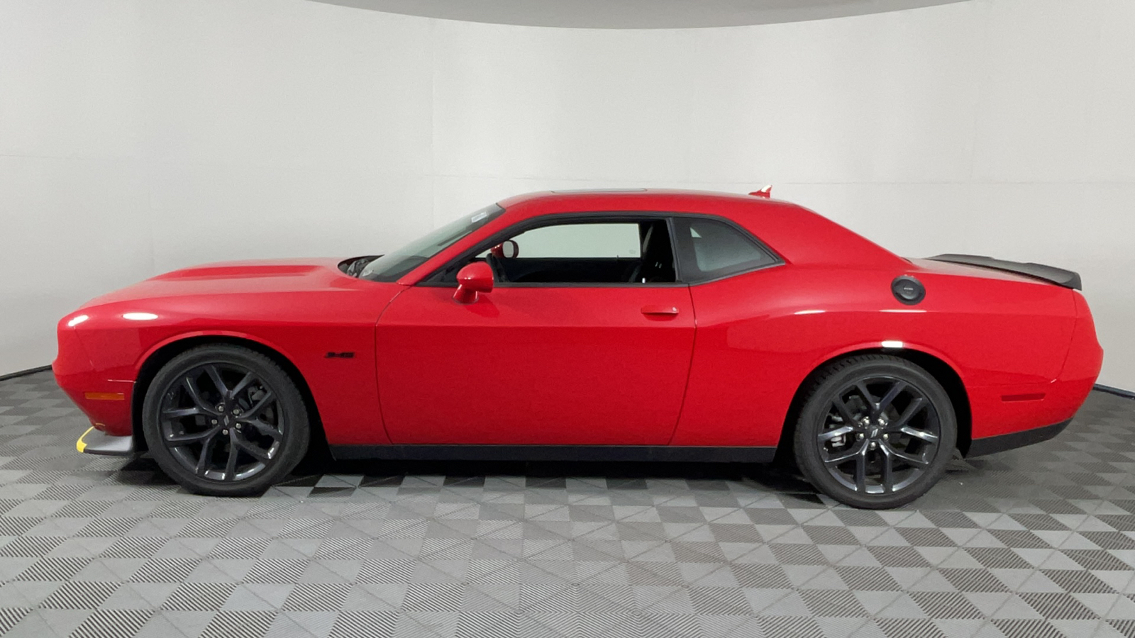 2023 Dodge Challenger R/T 7