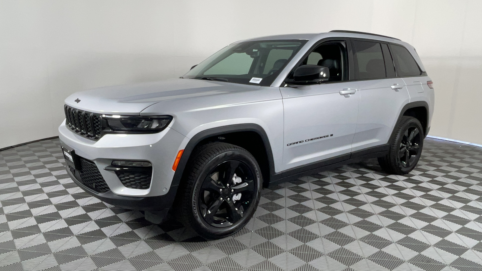 2024 Jeep Grand Cherokee Limited 8