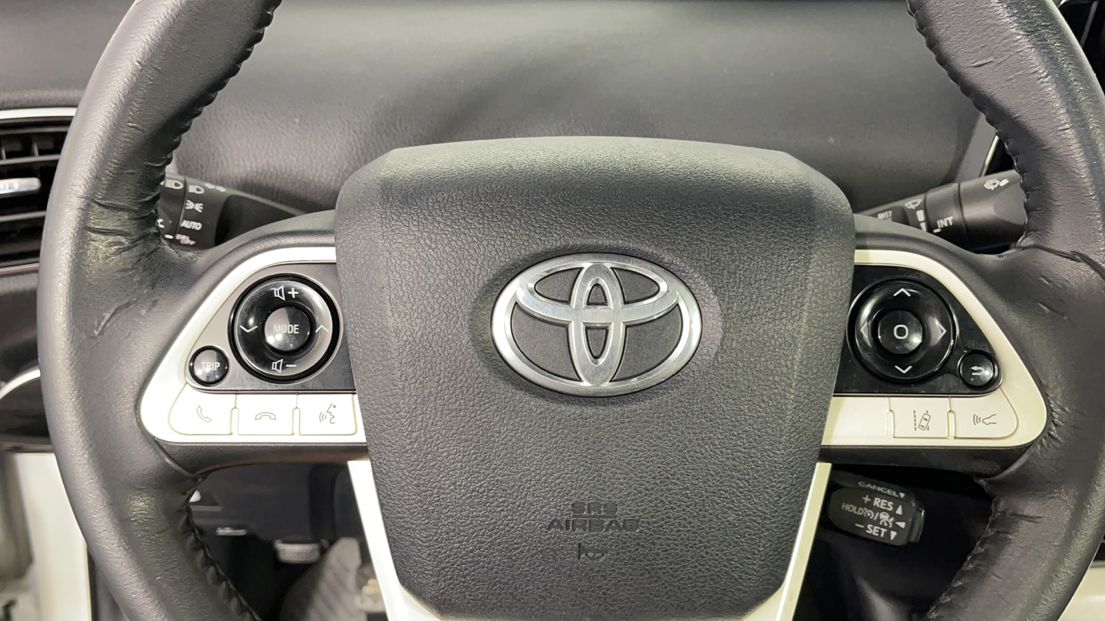 2018 Toyota Prius Prime Advanced 23