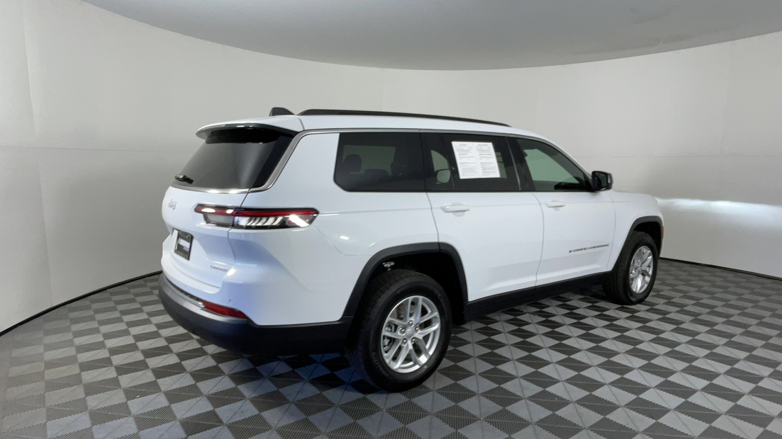 2024 Jeep Grand Cherokee L Laredo X 4