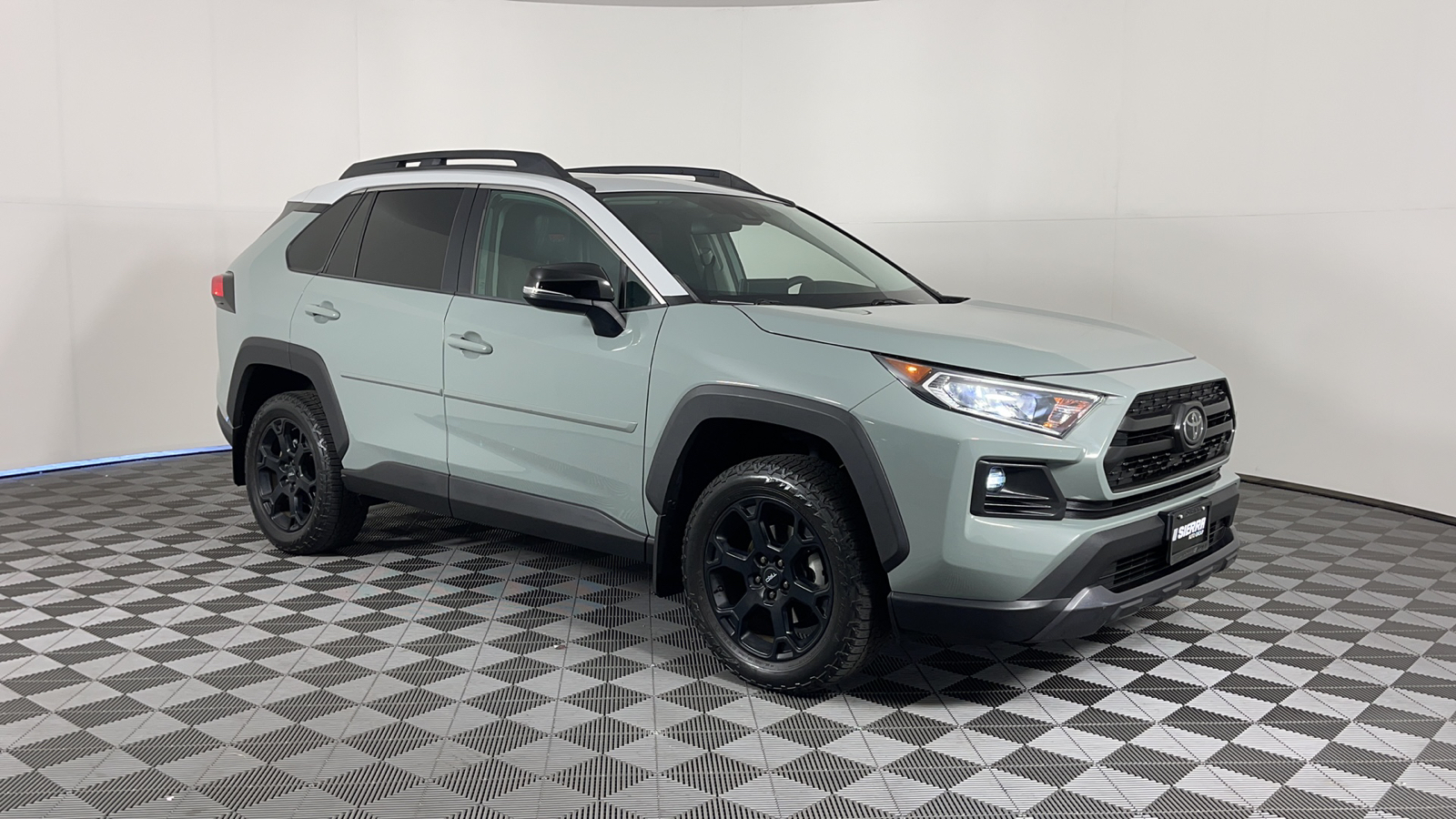 2020 Toyota RAV4 TRD Off Road 1