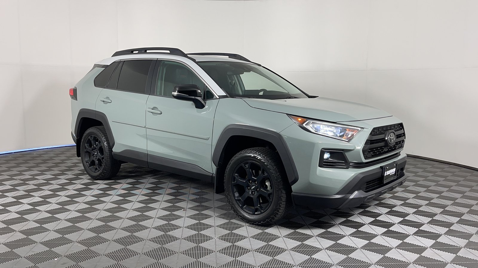 2020 Toyota RAV4 TRD Off Road 2