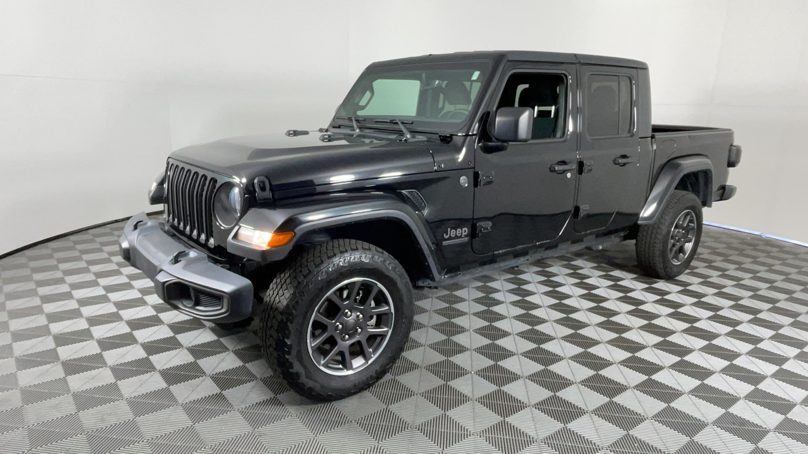 2021 Jeep Gladiator 80th Anniversary 8