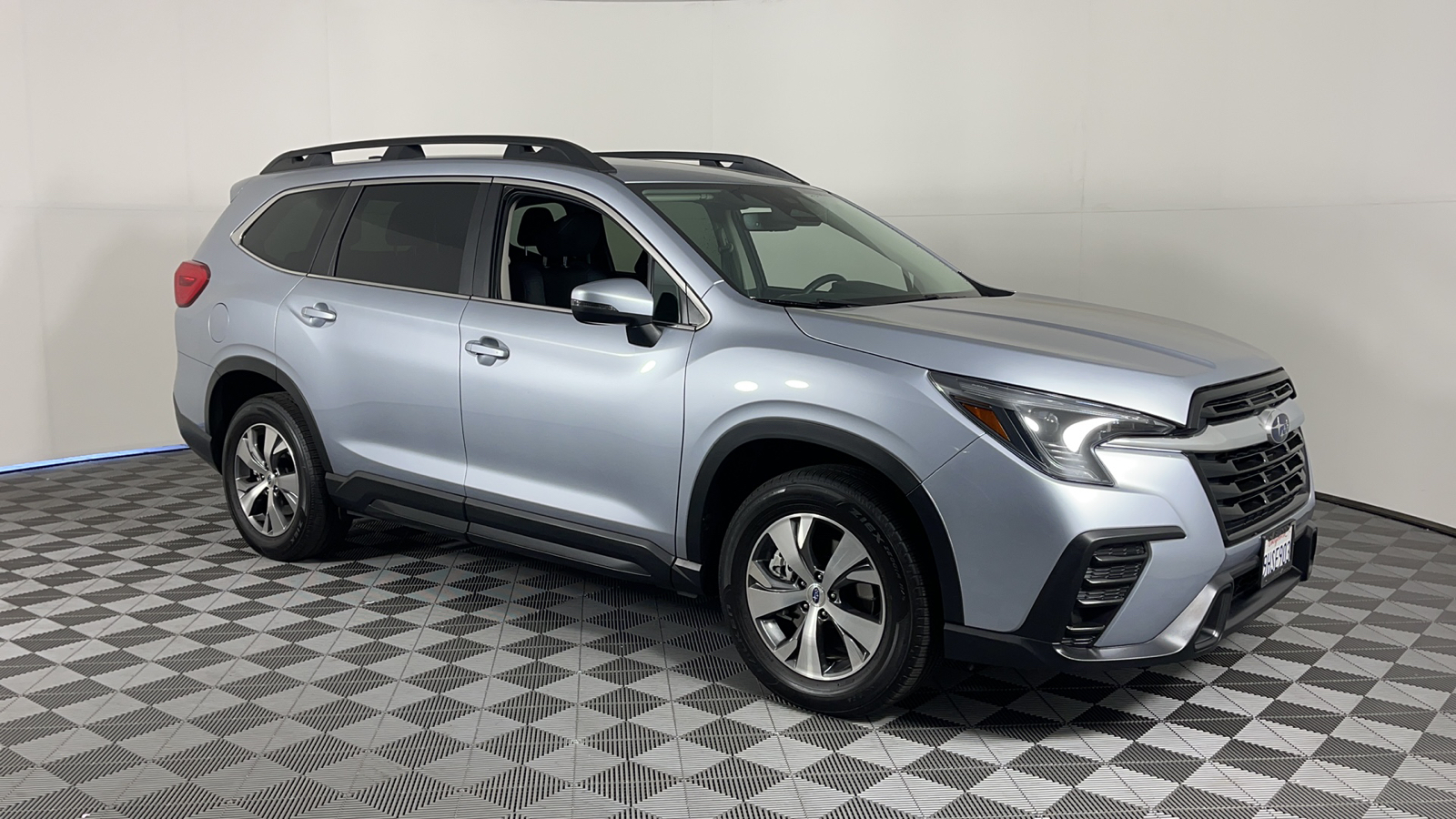 2023 Subaru Ascent Premium 1