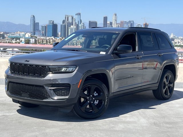 2024 Jeep Grand Cherokee Altitude 2