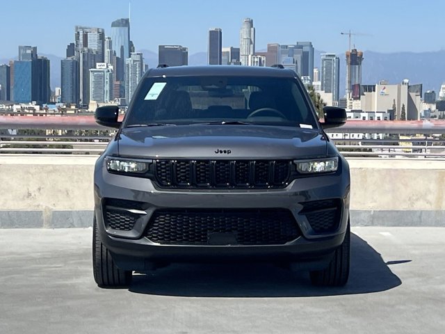 2024 Jeep Grand Cherokee Altitude 17