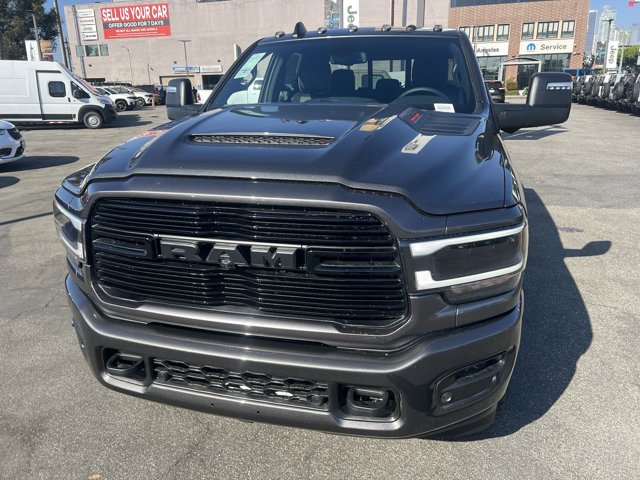 2024 Ram 3500 Laramie 18