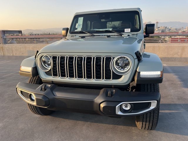 2024 Jeep Wrangler Sahara 18