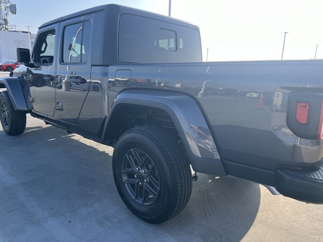 2024 Jeep Gladiator Sport S 28