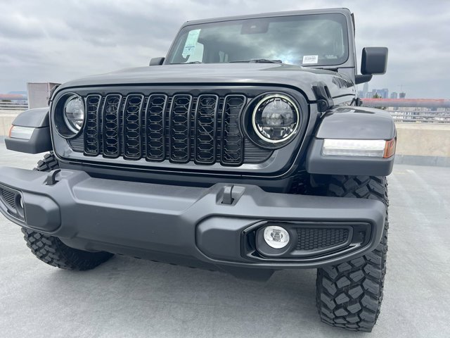 2024 Jeep Gladiator Willys 18