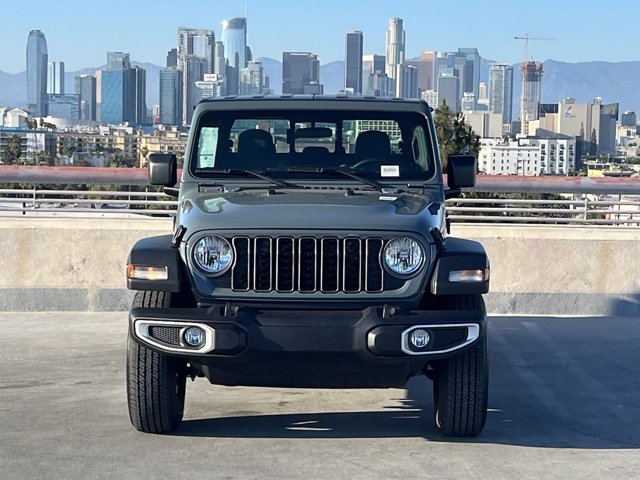 2024 Jeep Gladiator Sport 17