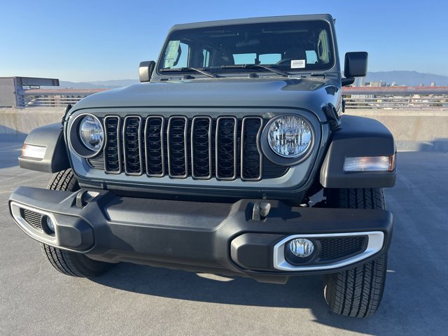 2024 Jeep Gladiator Sport 18