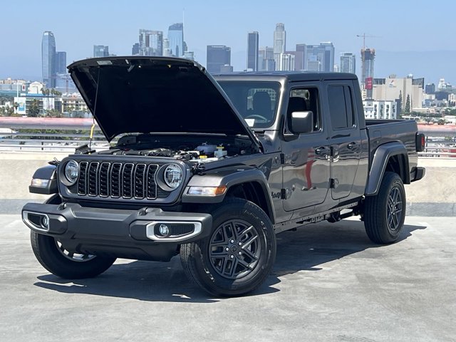 2024 Jeep Gladiator Sport 3