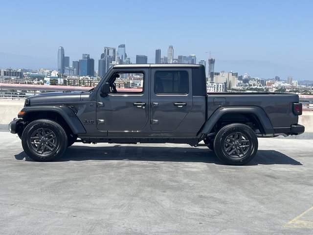 2024 Jeep Gladiator Sport 5