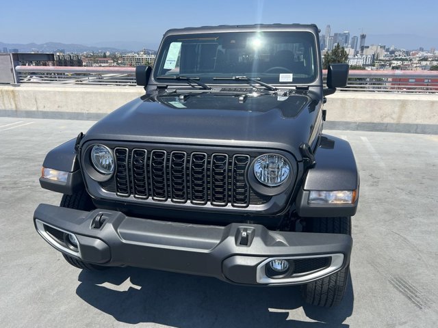 2024 Jeep Gladiator Sport 18