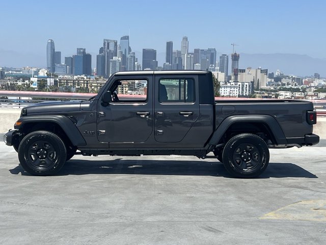 2024 Jeep Gladiator Sport 5